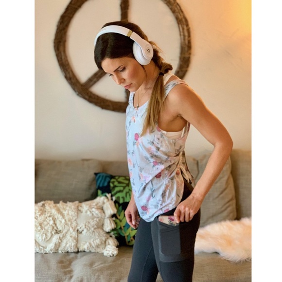 Last 1! Mono B Floral Tie Back Tank - Picture 6 of 7